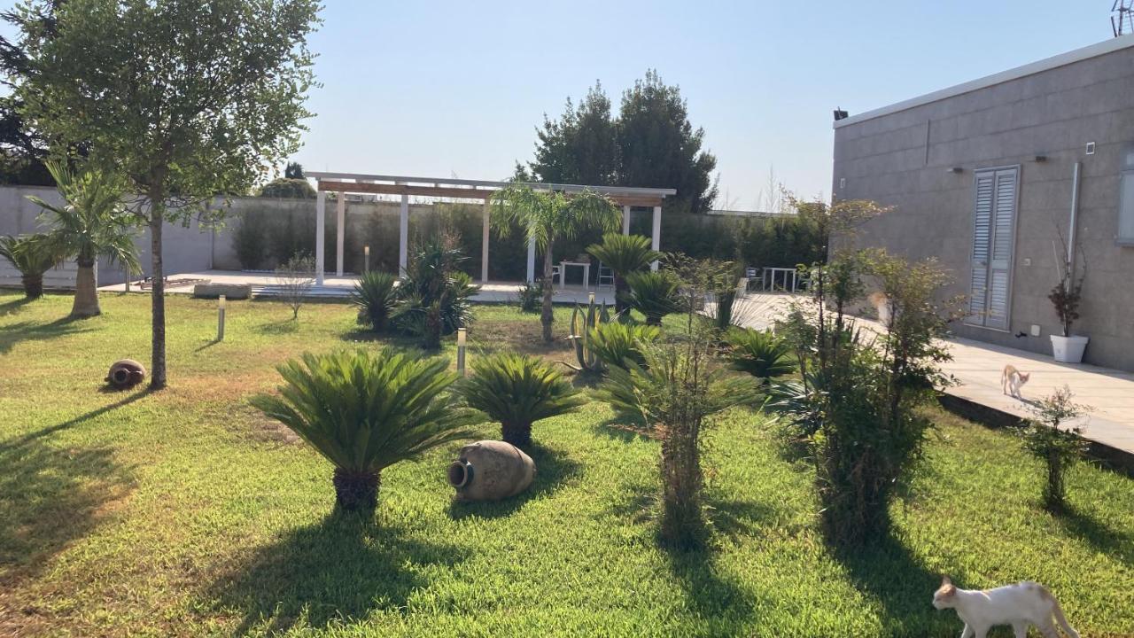 B&B Italia Carmiano  Bagian luar foto